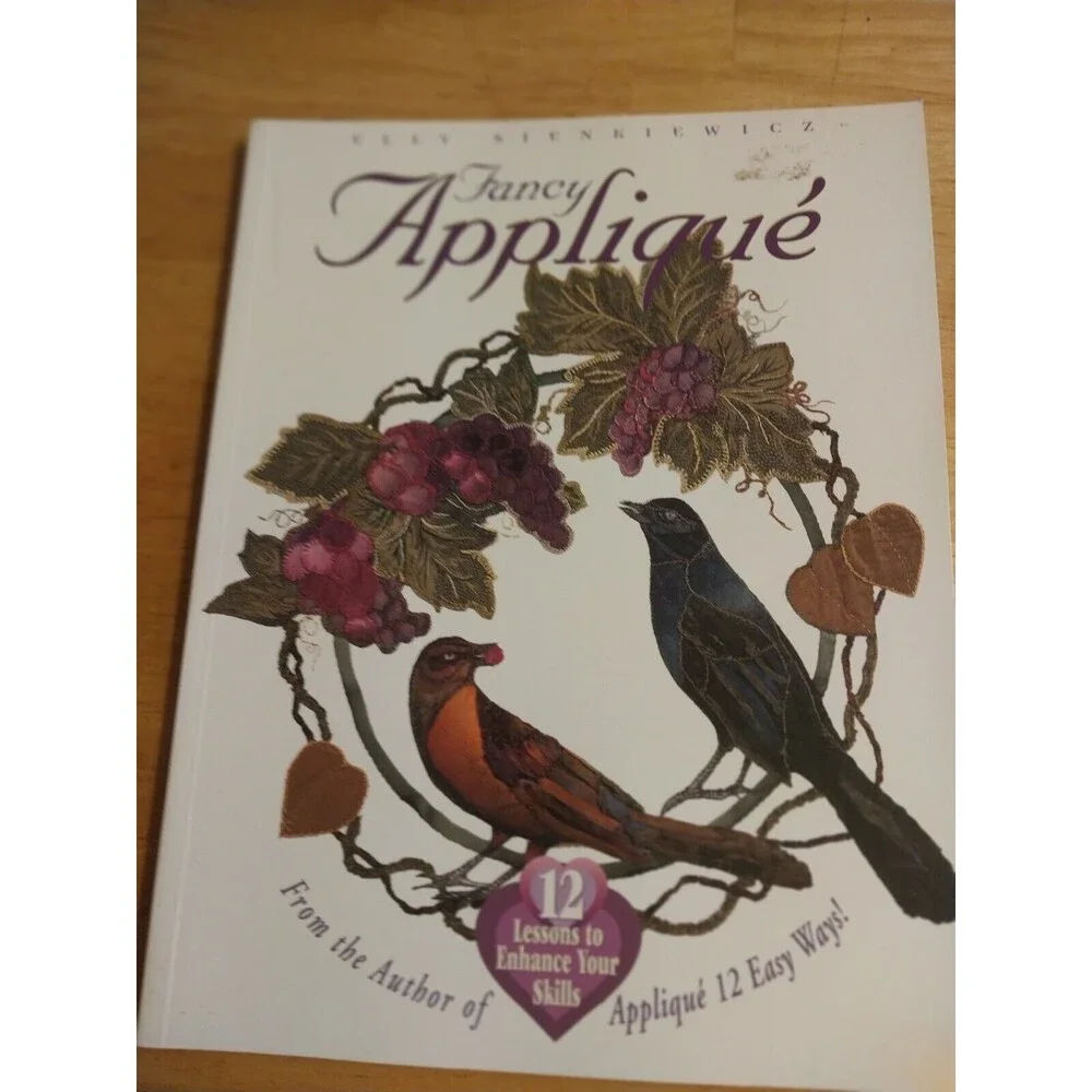 Fancy Applique: 12 Lessons to Enhan... by Sienkiewicz, Elly Paperback / softback